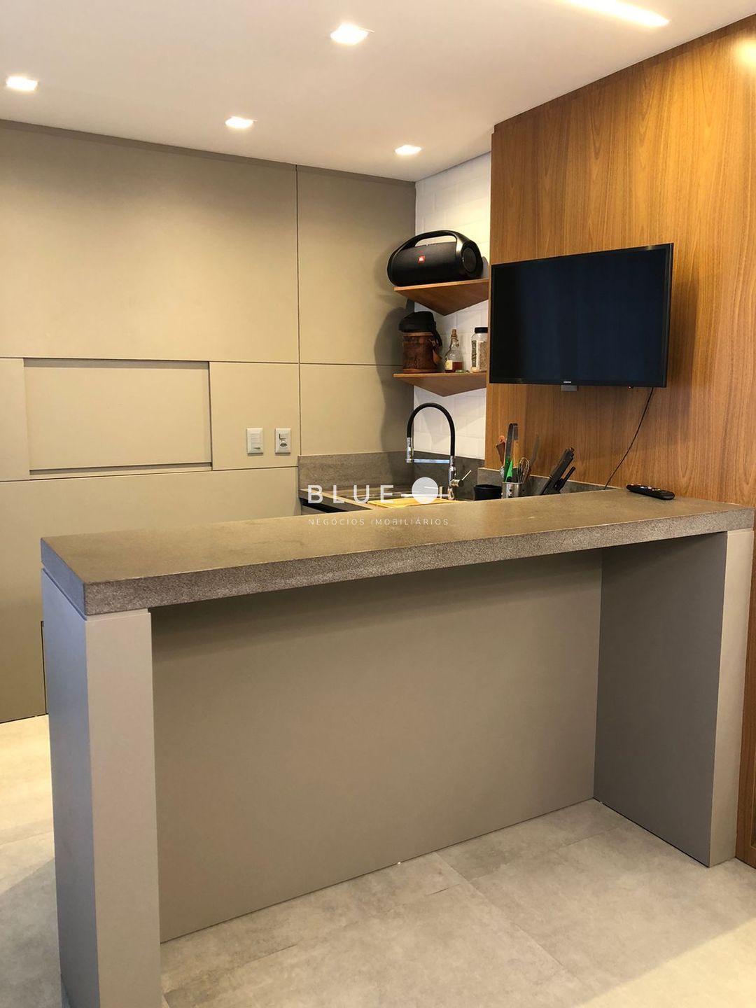 Apartamento à venda com 3 quartos, 134m² - Foto 35