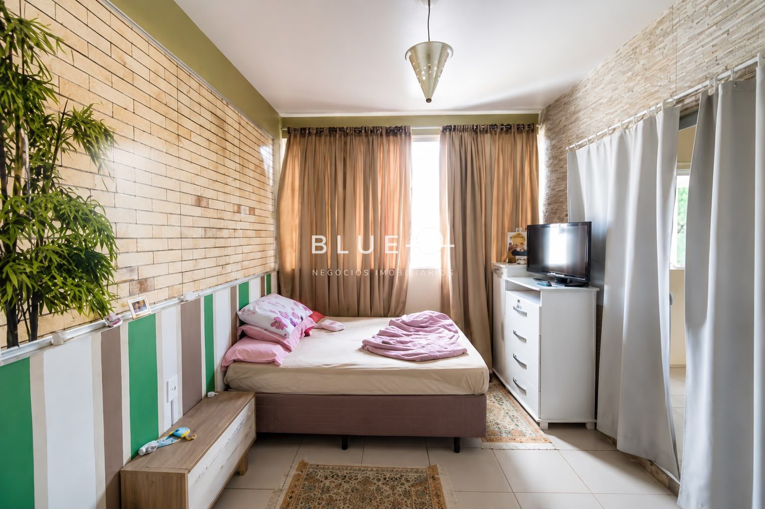 Casa, 4 quartos, 240 m² - Foto 8