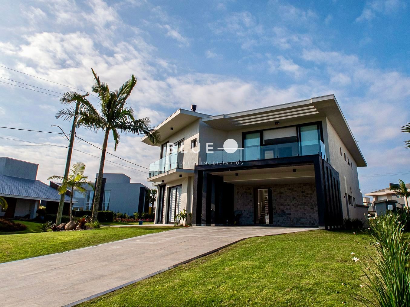 Casa em condomínio à venda  no Itapeva - Torres, RS. Imóveis