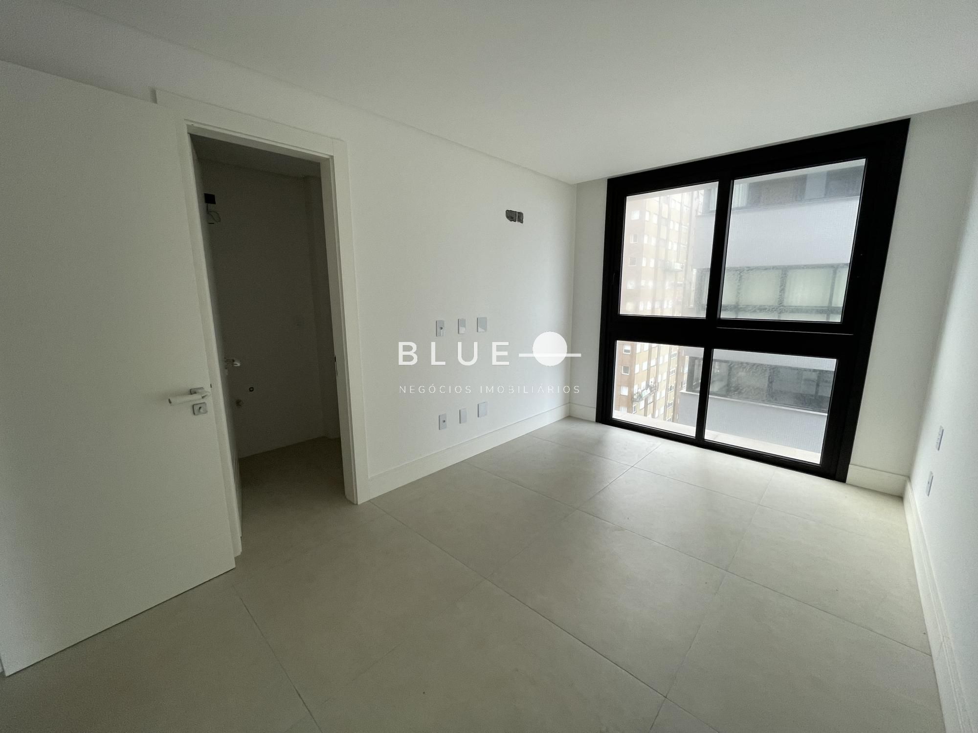 Apartamento à venda com 4 quartos, 214m² - Foto 12
