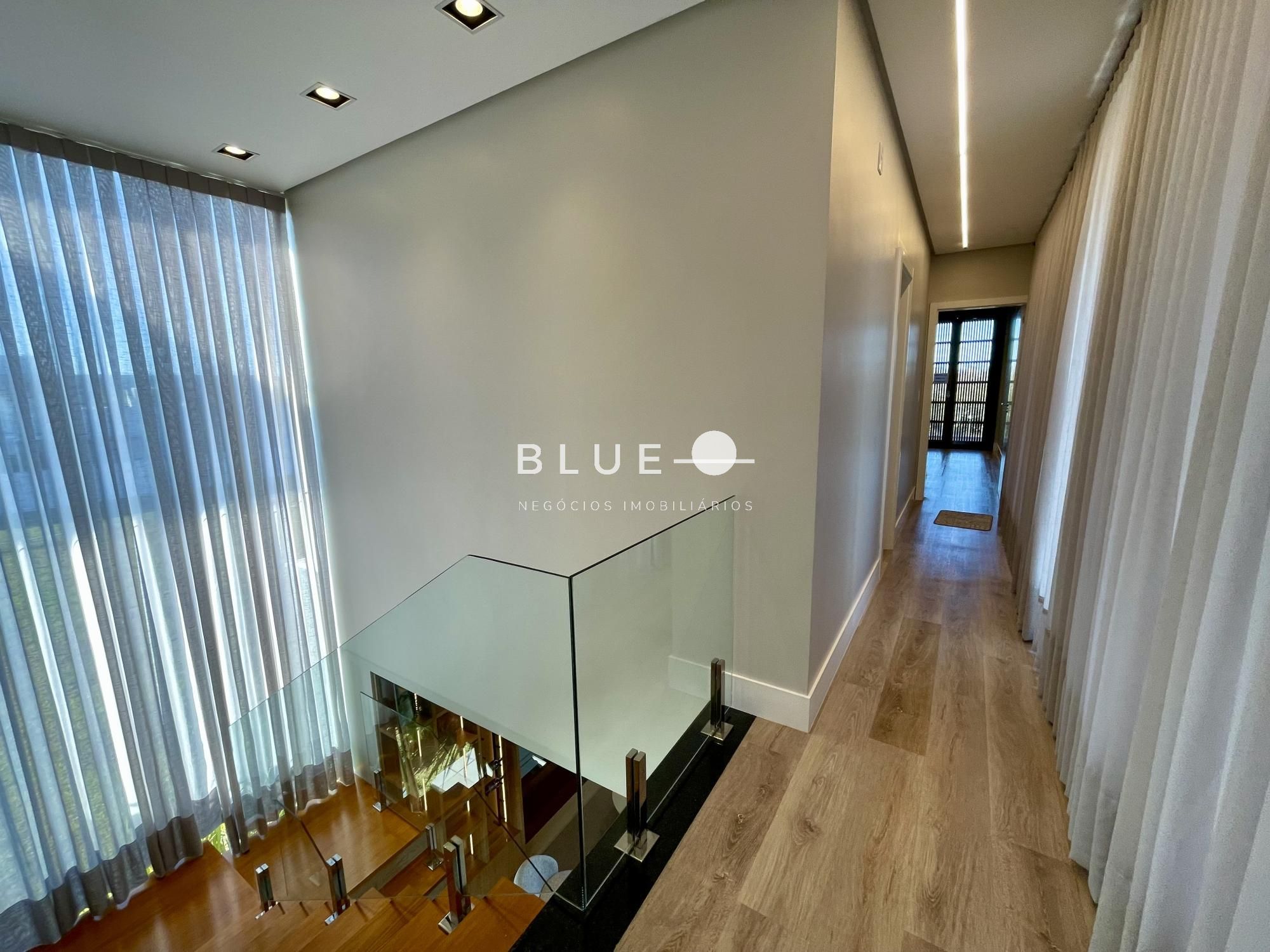 Casa de Condomínio à venda com 4 quartos, 368m² - Foto 31