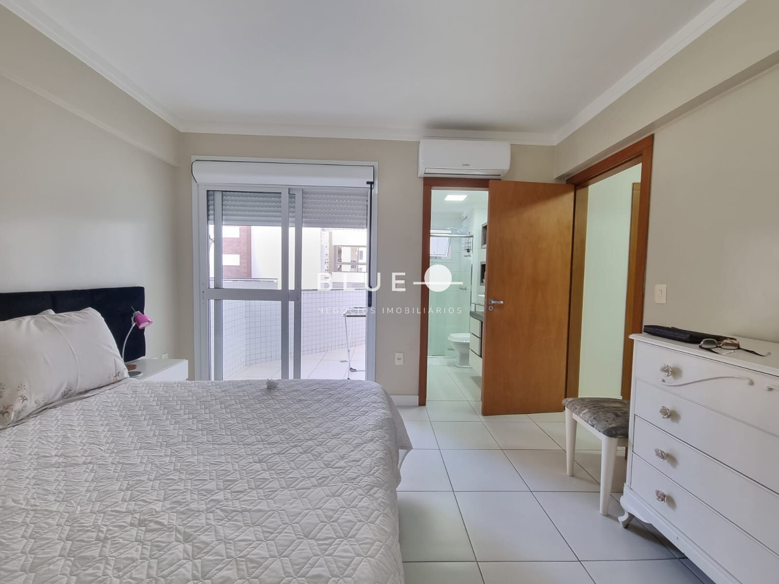 Apartamento à venda com 2 quartos, 102m² - Foto 11