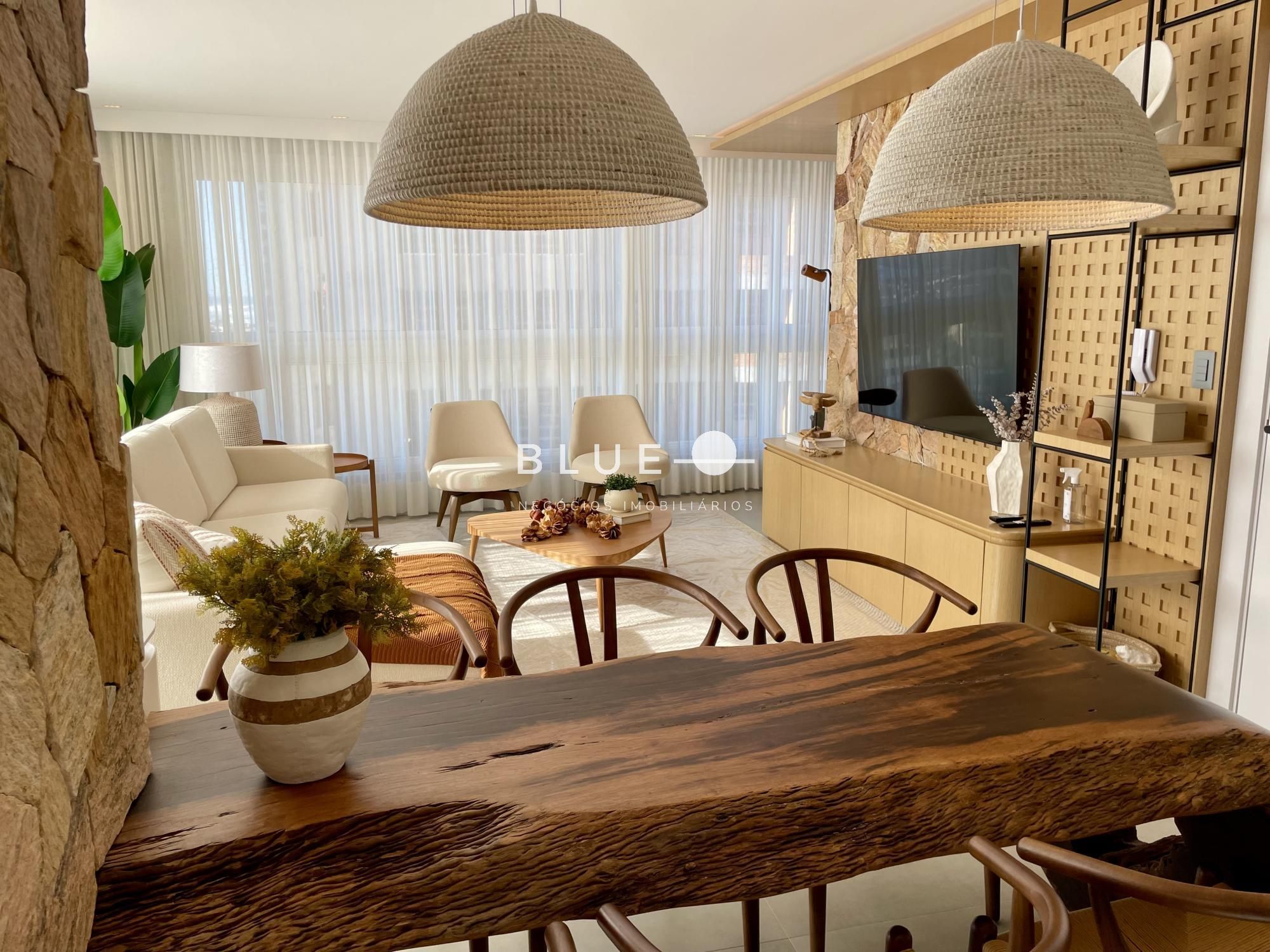 Apartamento decorado e mobiliado na Praia Grande em Torres RS