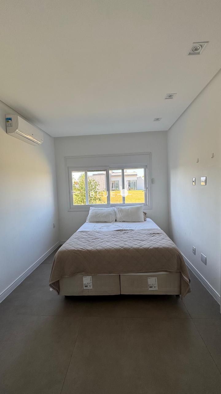 Casa de Condomínio à venda com 3 quartos, 226m² - Foto 14