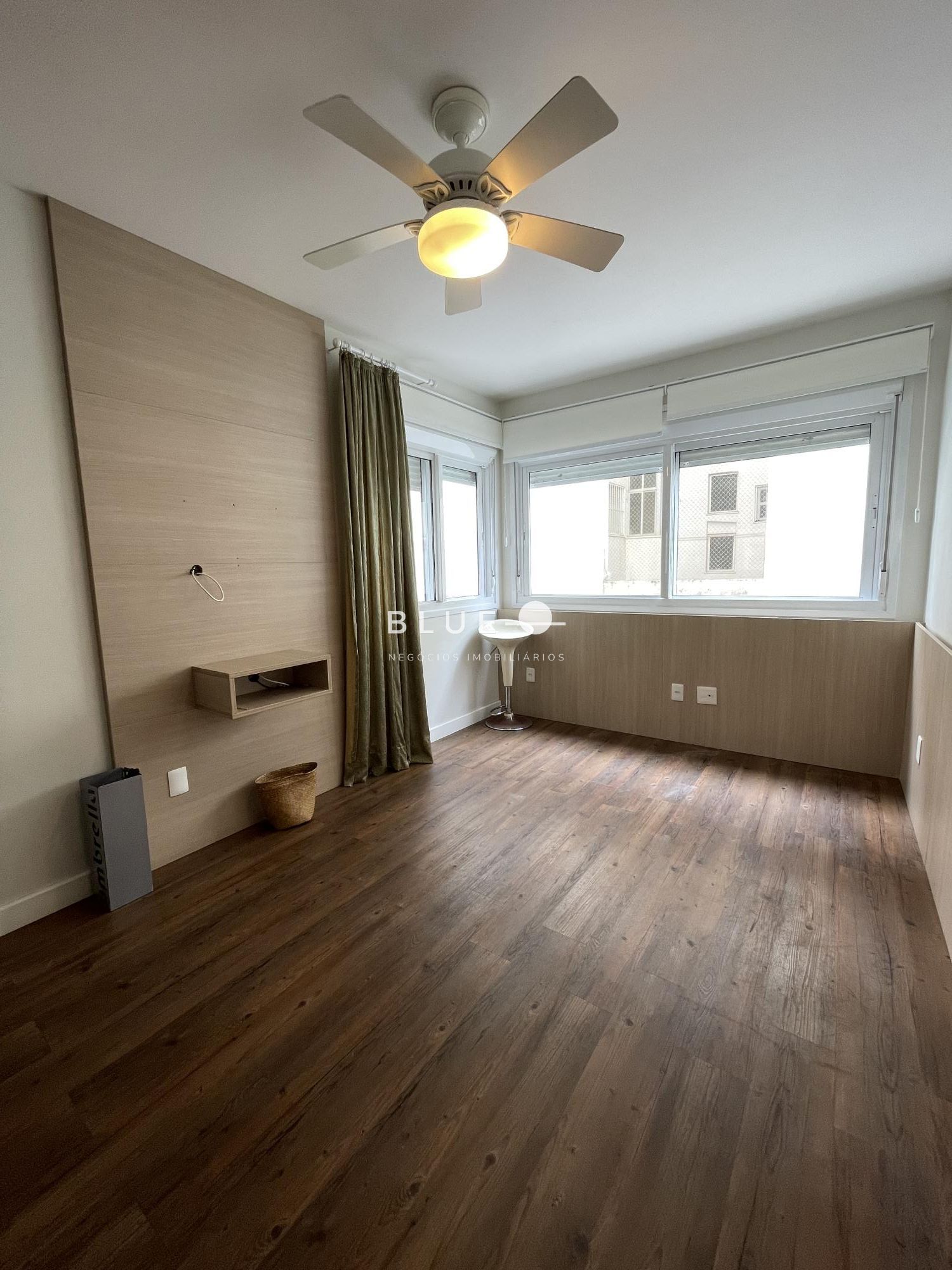 Apartamento à venda com 3 quartos, 207m² - Foto 11