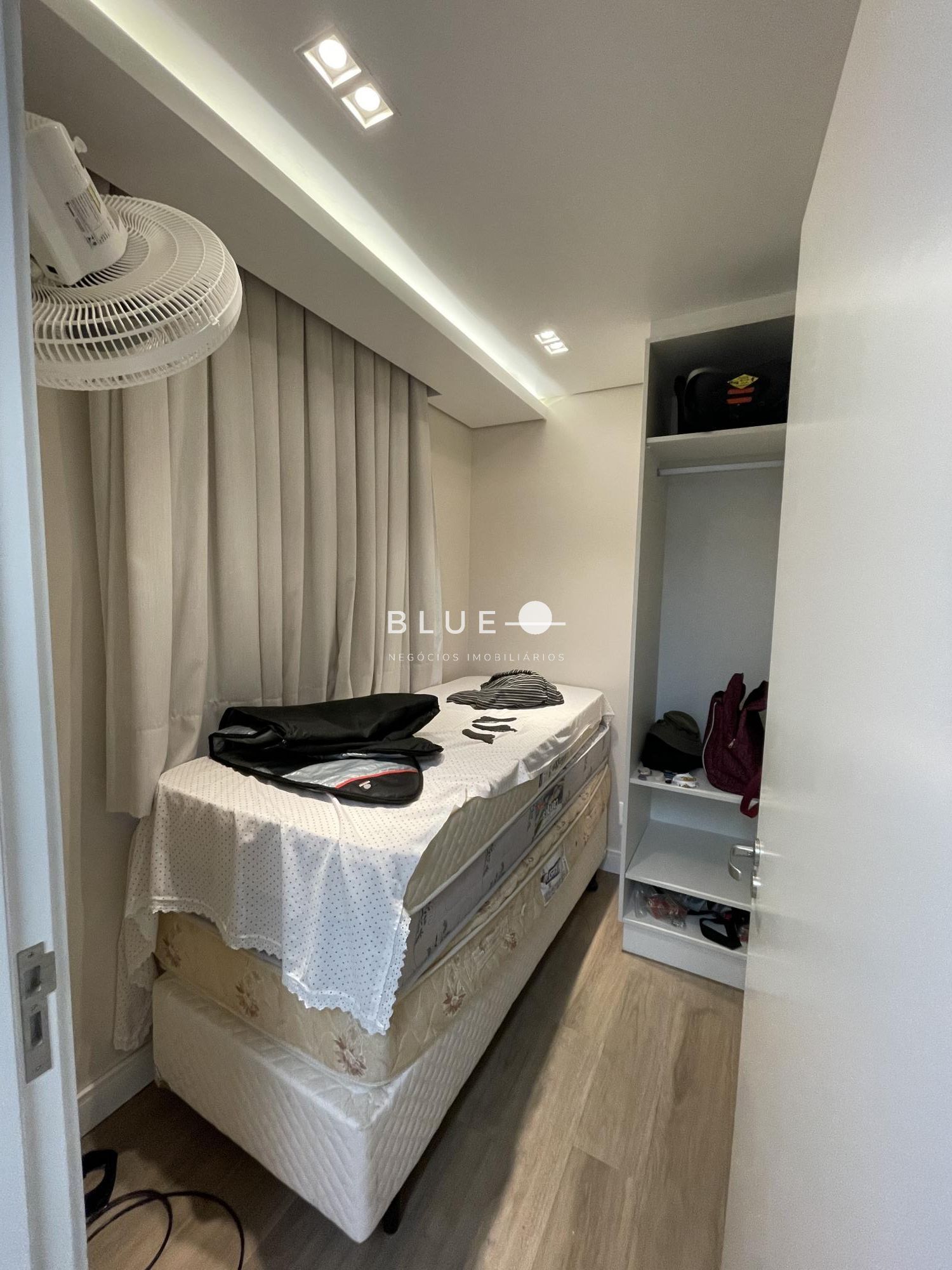 Apartamento à venda com 3 quartos, 180m² - Foto 15