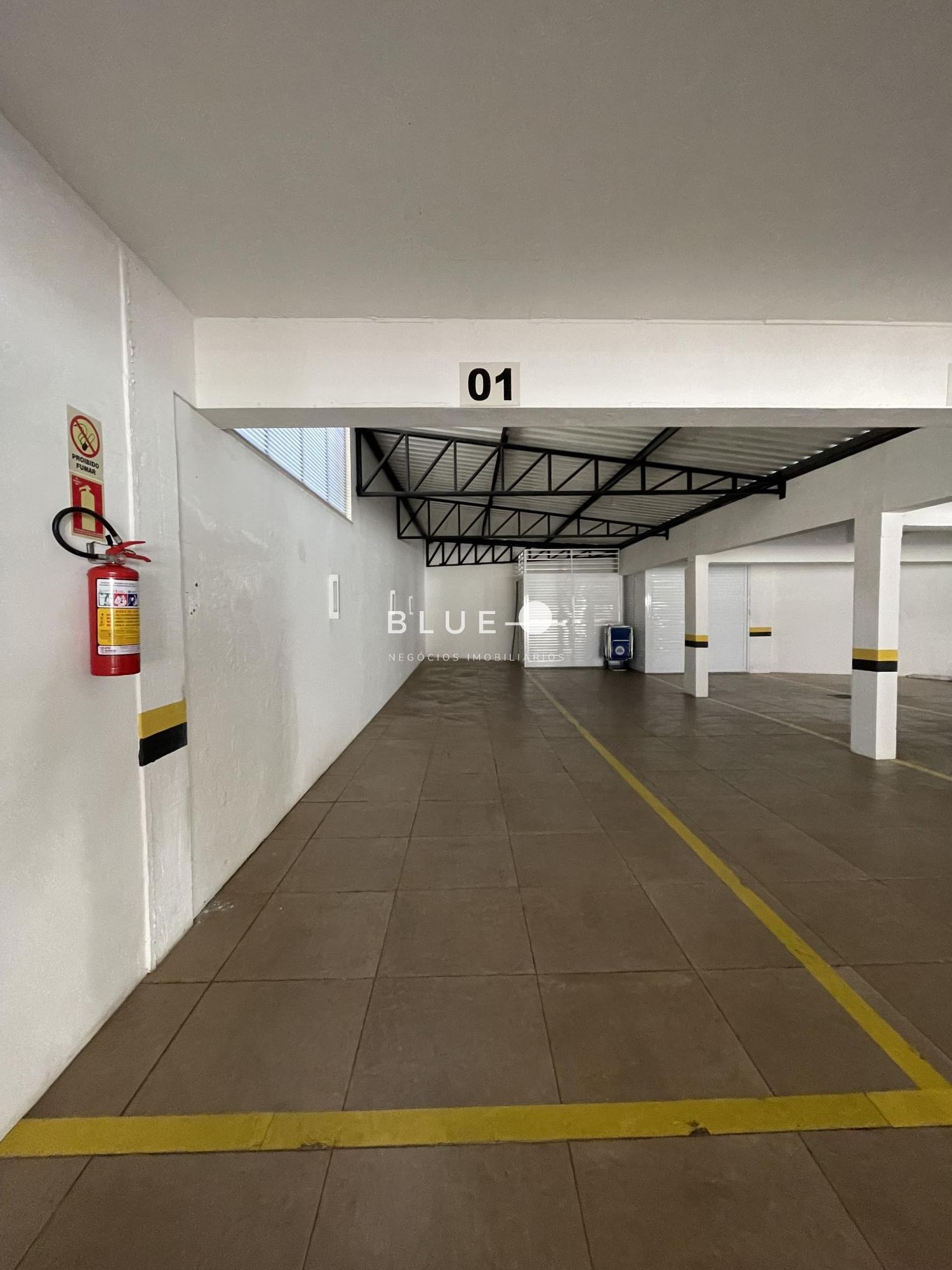 Apartamento à venda com 3 quartos, 200m² - Foto 19