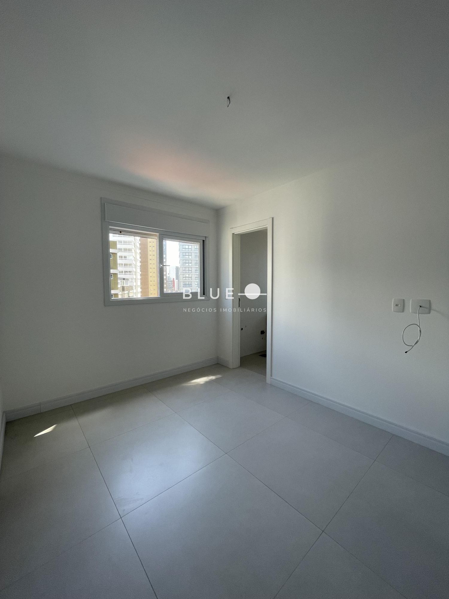 Apartamento à venda com 3 quartos, 200m² - Foto 12