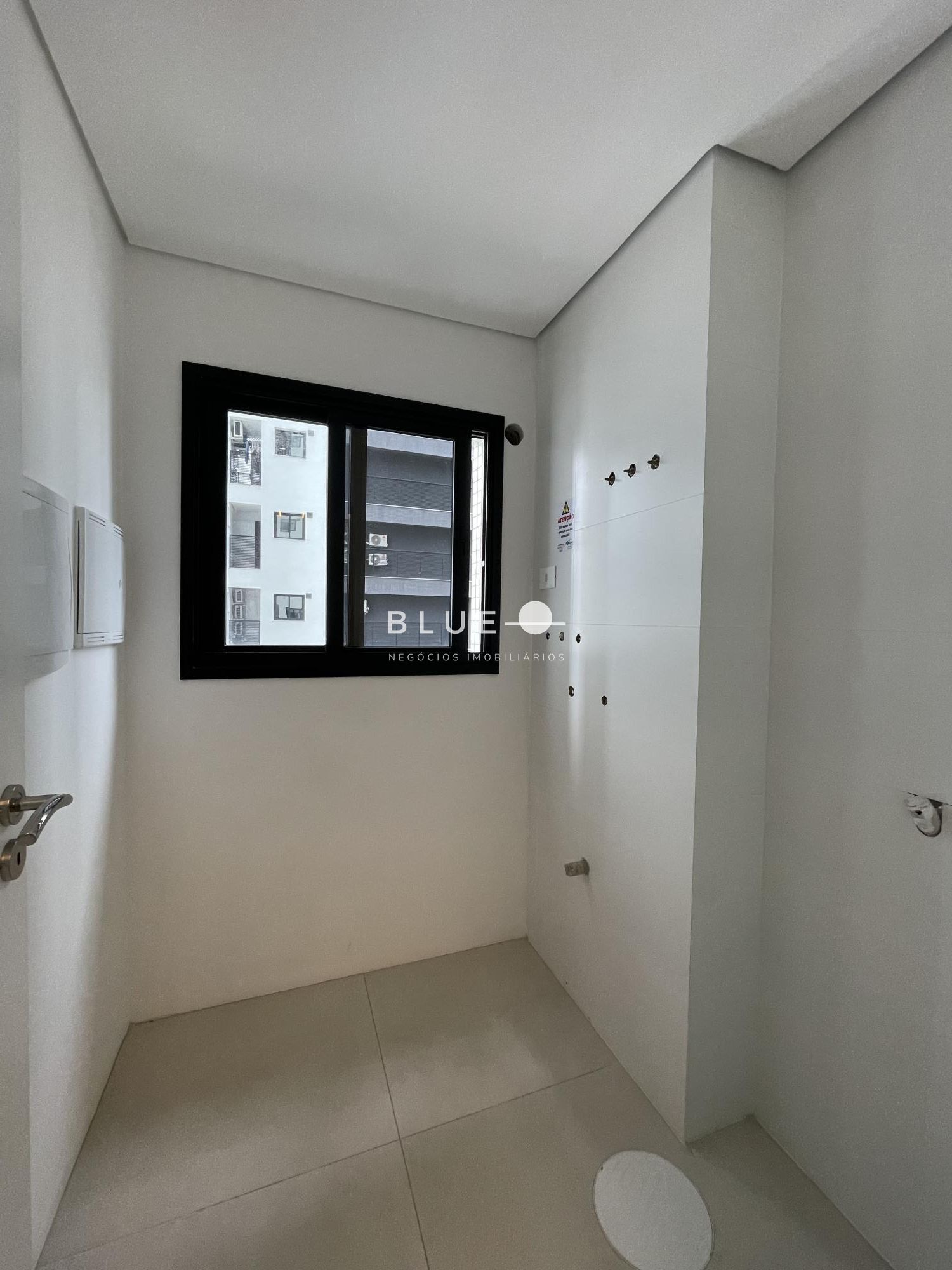 Apartamento à venda com 2 quartos, 76m² - Foto 13