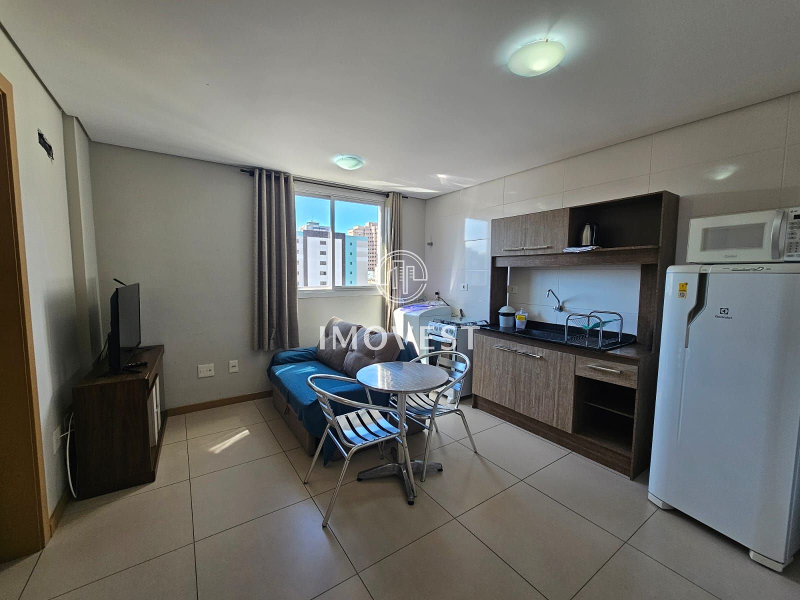 Apartamento à venda com 1 quarto, 32m² - Foto 2