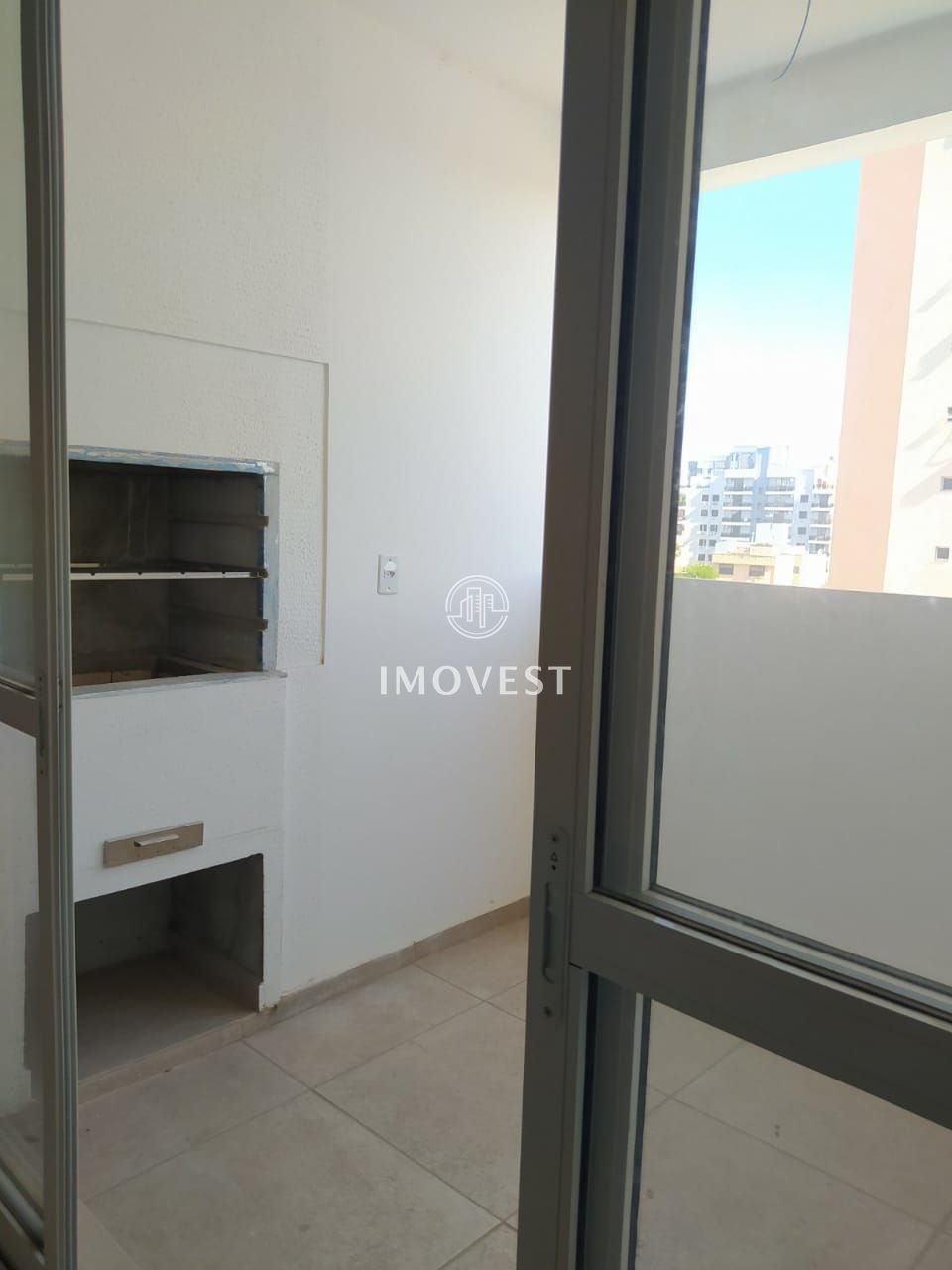 Apartamento à venda com 2 quartos, 65m² - Foto 4