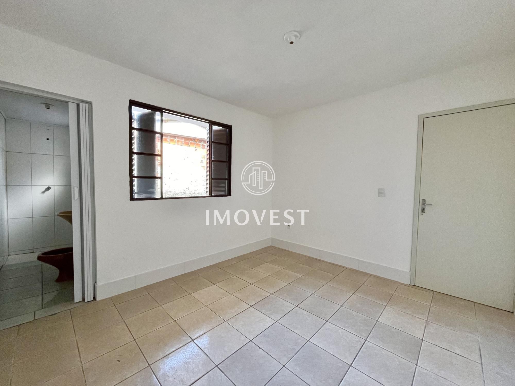 Casa para alugar com 3 quartos, 60m² - Foto 4