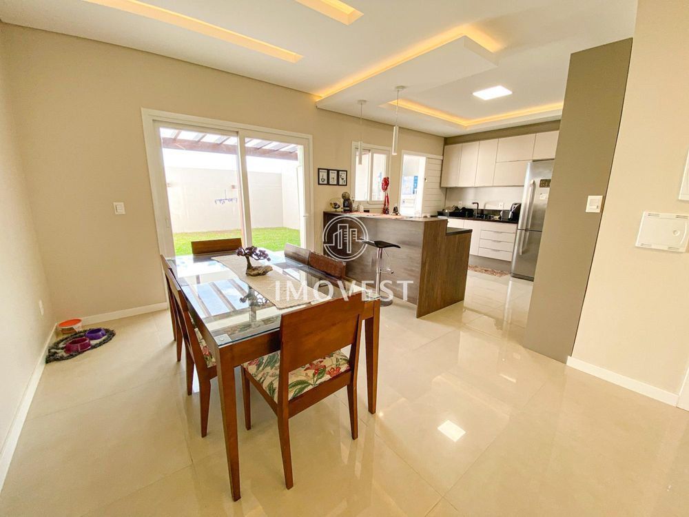 Casa, 3 quartos, 198 m² - Foto 3