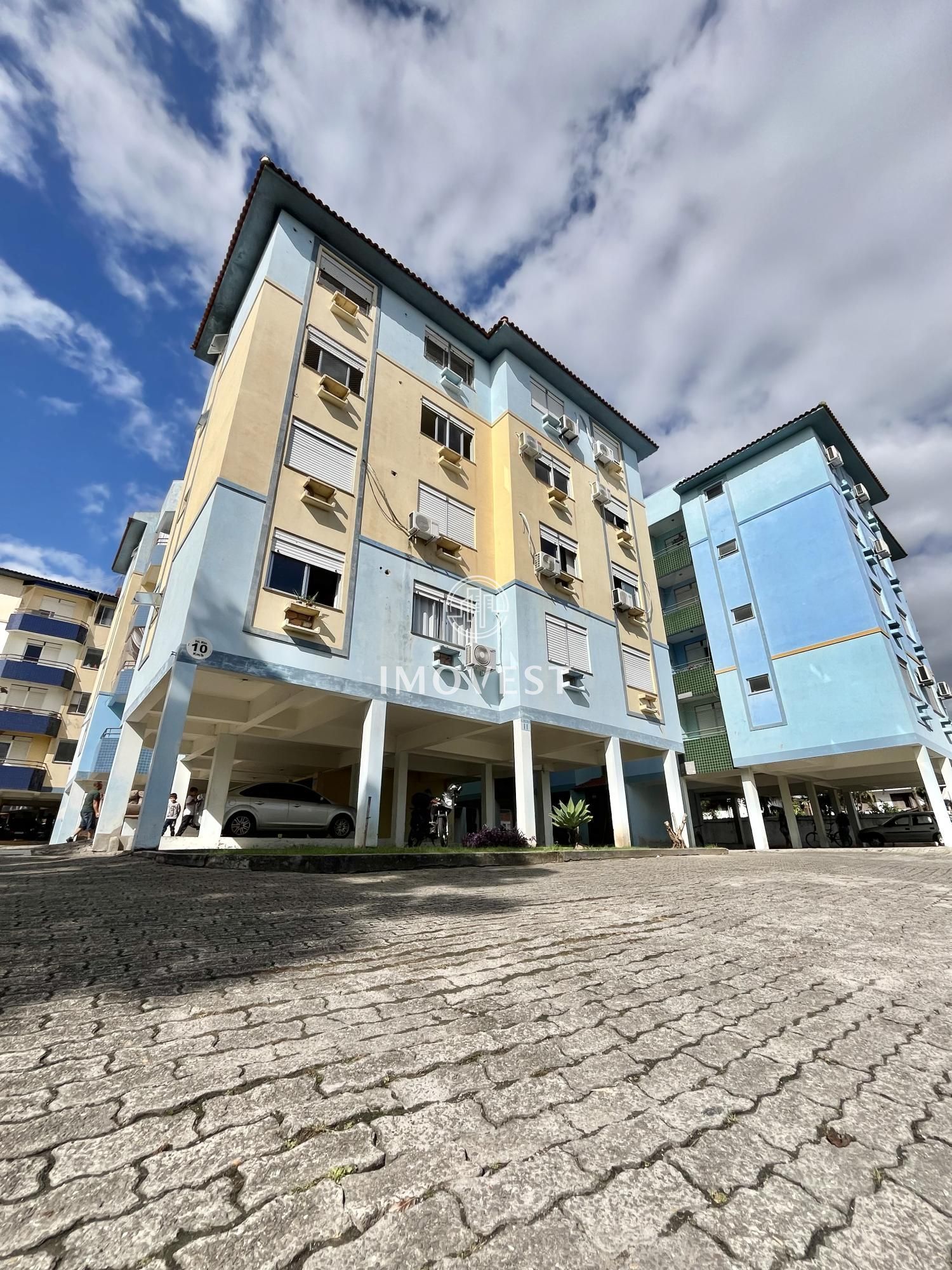 Apartamento para alugar  no Duque de Caxias - Santa Maria, RS. Imveis