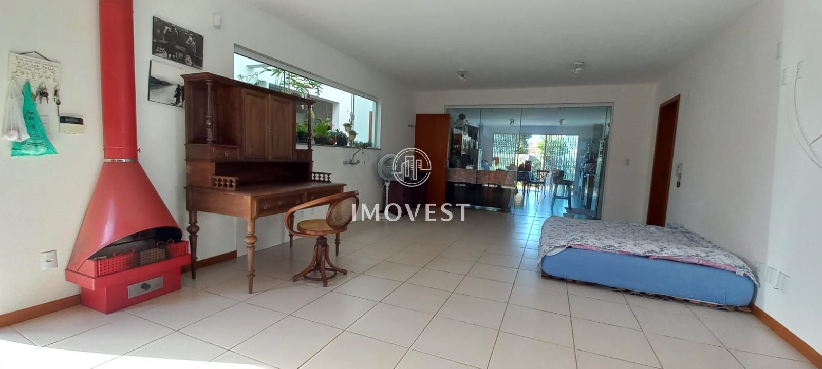 Casa à venda com 3 quartos, 216m² - Foto 4