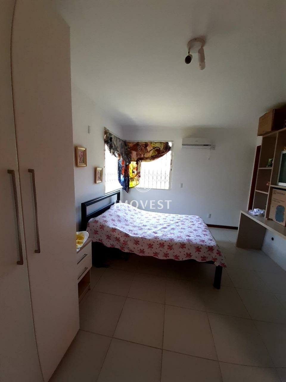 Casa à venda com 3 quartos, 216m² - Foto 18