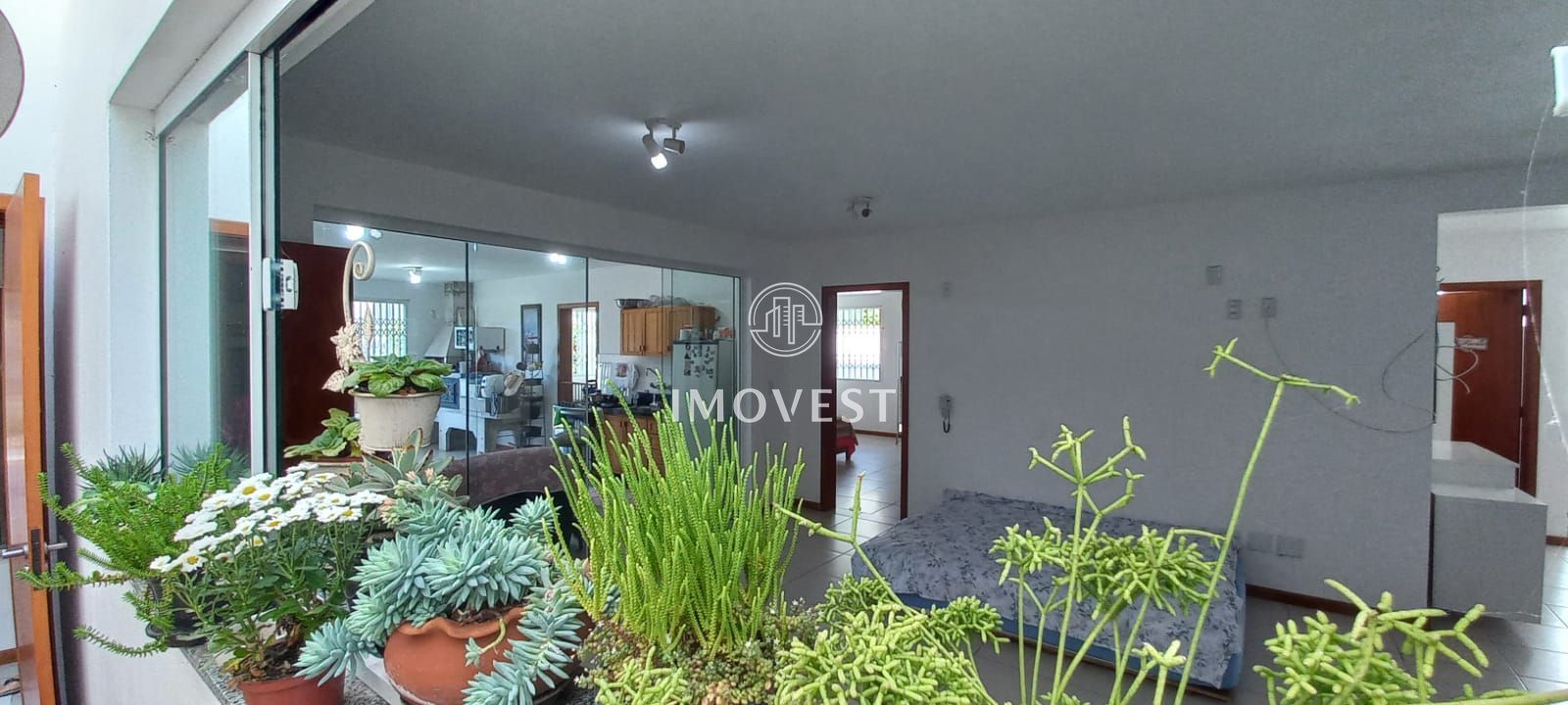 Casa à venda com 3 quartos, 216m² - Foto 8