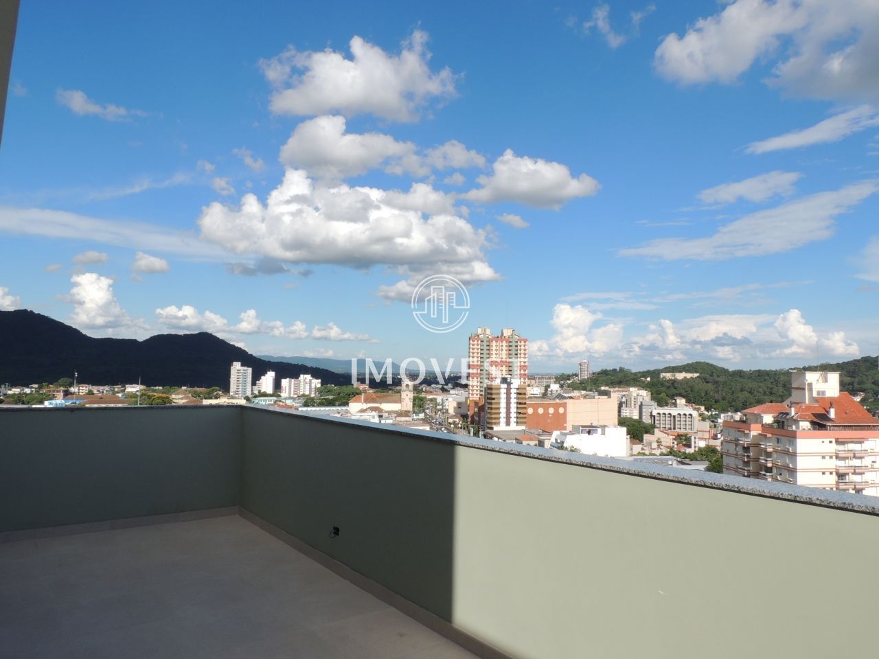 Apartamento à venda com 3 quartos, 190m² - Foto 12