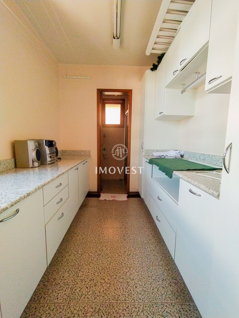 Apartamento à venda com 3 quartos, 239m² - Foto 14