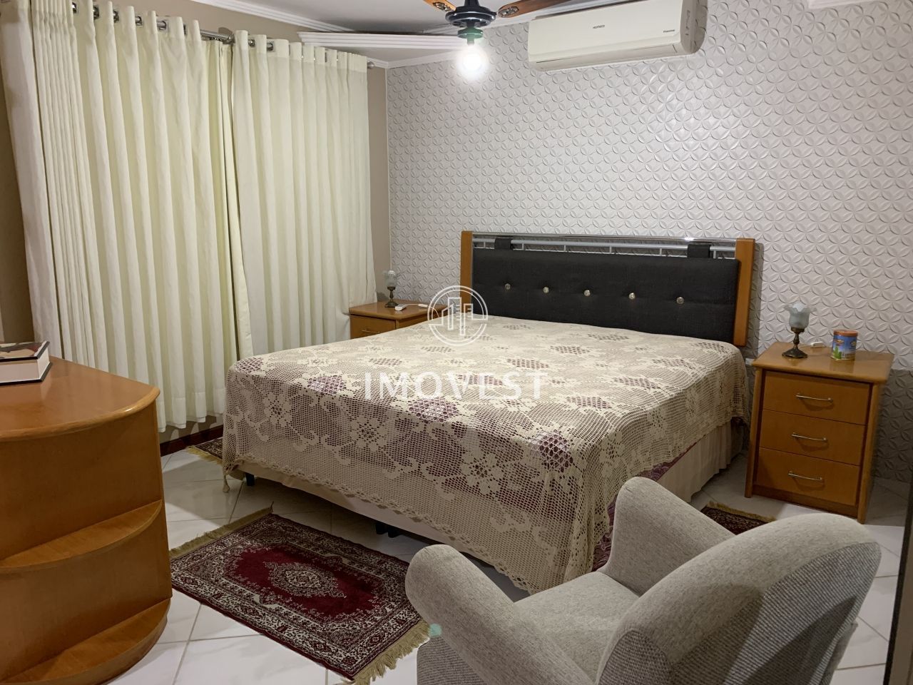 Apartamento com 3 Dormitórios à venda, 136 m² por R$ 770.000,00
