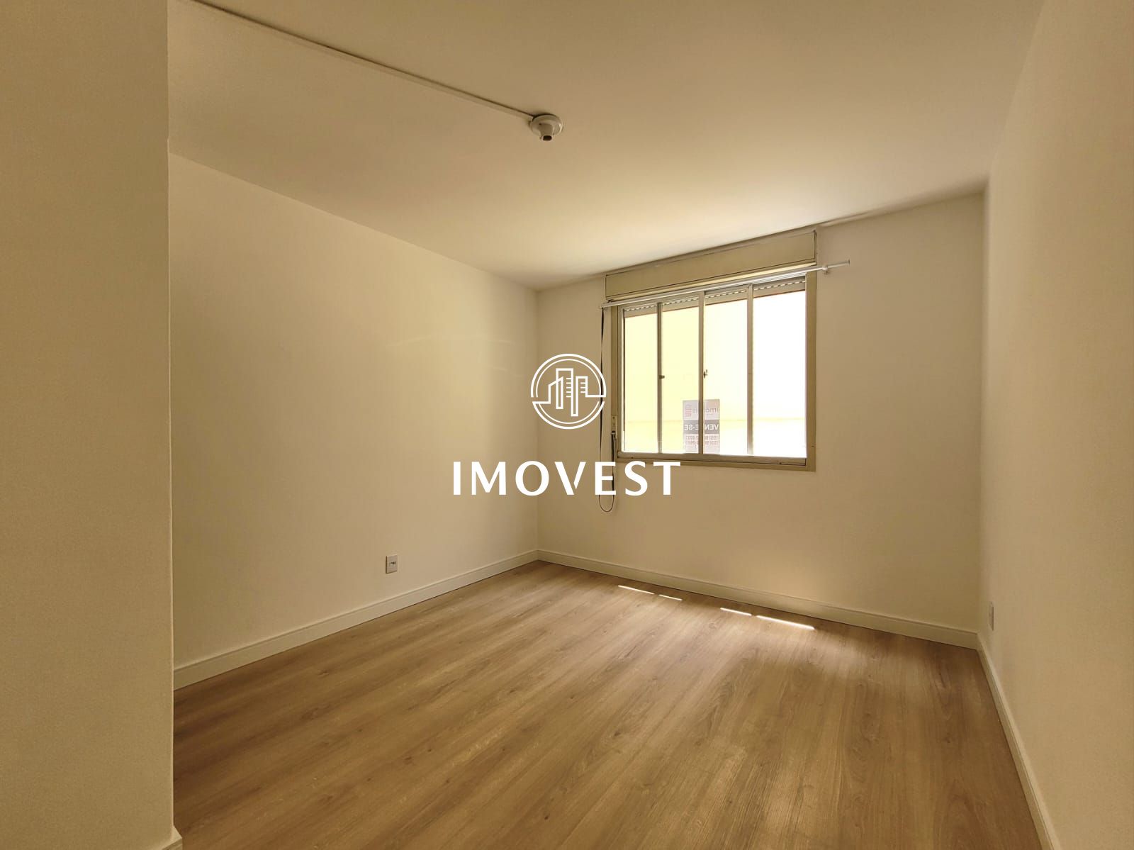 Apartamento com 2 Dormitórios à venda, 56 m² por R$ 199.000,00 Apartamento com 2 Dormitórios à venda, 56 m² por R$ 199.000,00