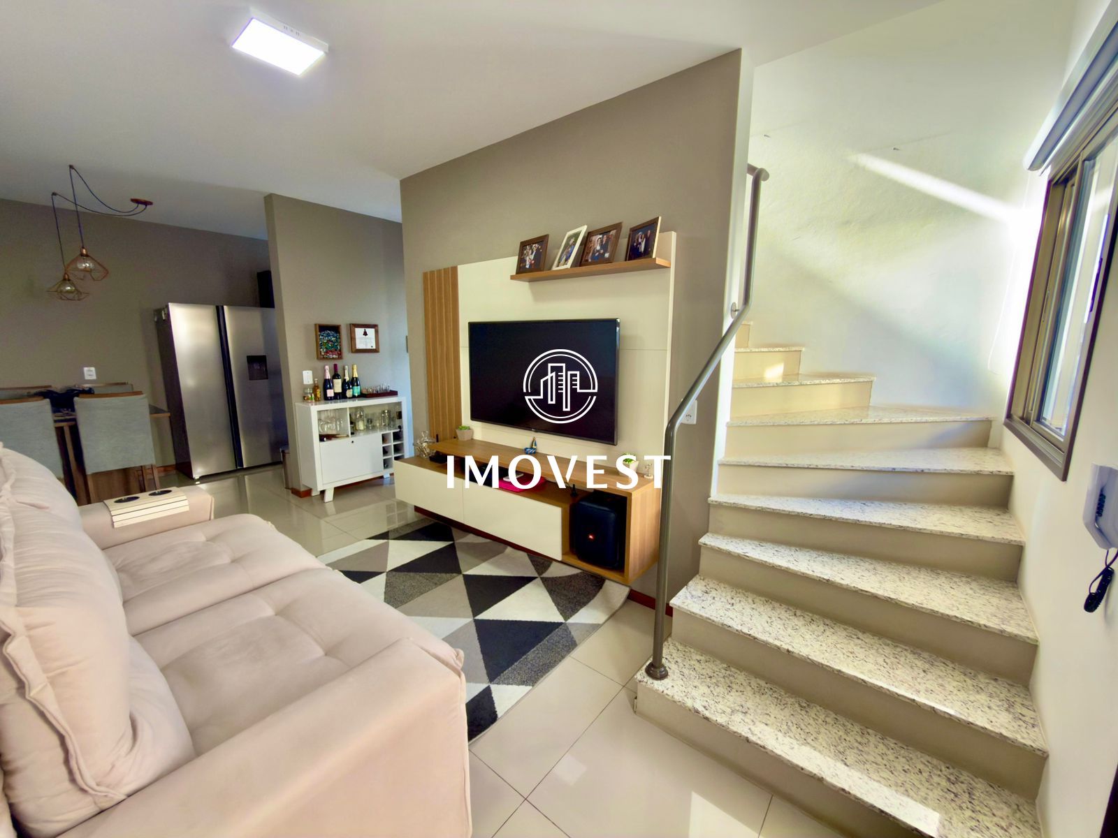 Casa com 2 Dormitórios à venda, 88 m² por R$ 550.000,00 Casa com 2 Dormitórios à venda, 88 m² por R$ 550.000,00