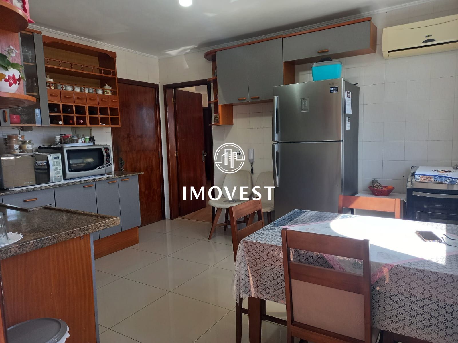 Apartamento com 3 Dormitórios à venda, 154 m² por R$ 499.000,00 Apartamento com 3 Dormitórios à venda, 154 m² por R$ 499.000,00