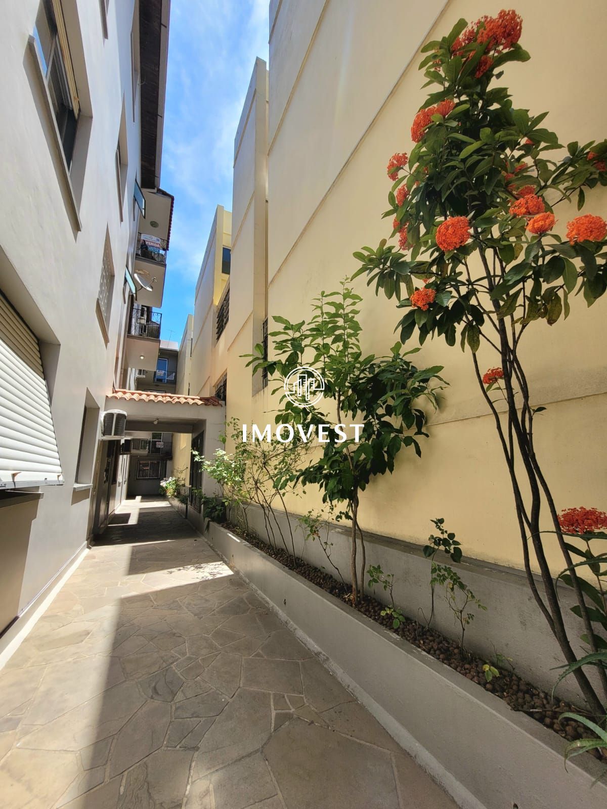 Apartamento com 2 Dormitórios à venda, 56 m² por R$ 199.000,00 Apartamento com 2 Dormitórios à venda, 56 m² por R$ 199.000,00