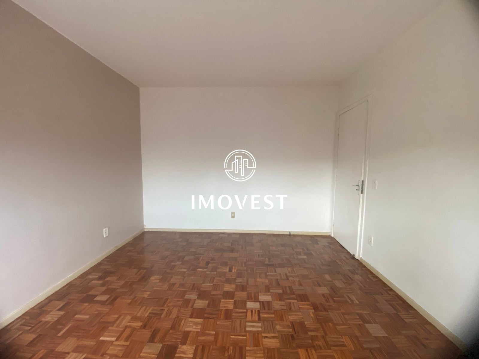 Apartamento com 3 Dormitórios para alugar, 100 m² por R$ 1.600,00 Apartamento com 3 Dormitórios para alugar, 100 m² por R$ 1.600,00