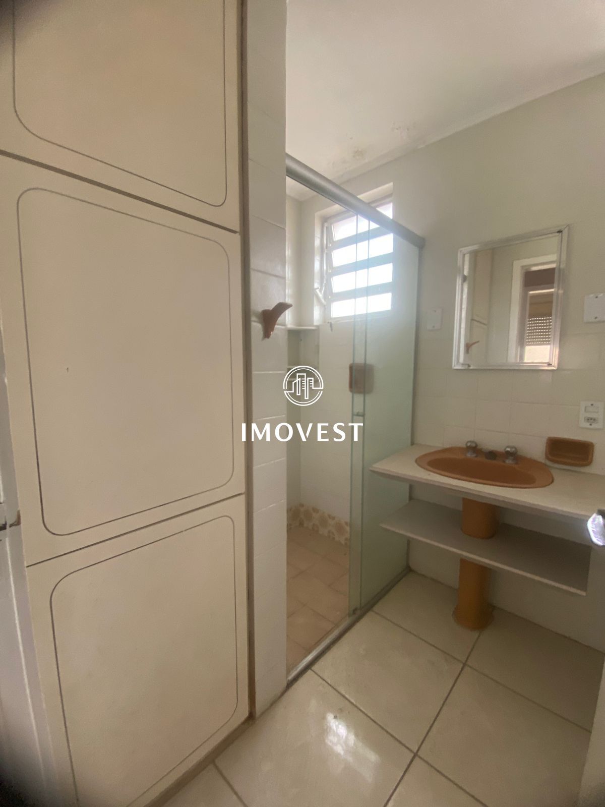 Apartamento com 3 Dormitórios para alugar, 100 m² por R$ 1.600,00 Apartamento com 3 Dormitórios para alugar, 100 m² por R$ 1.600,00