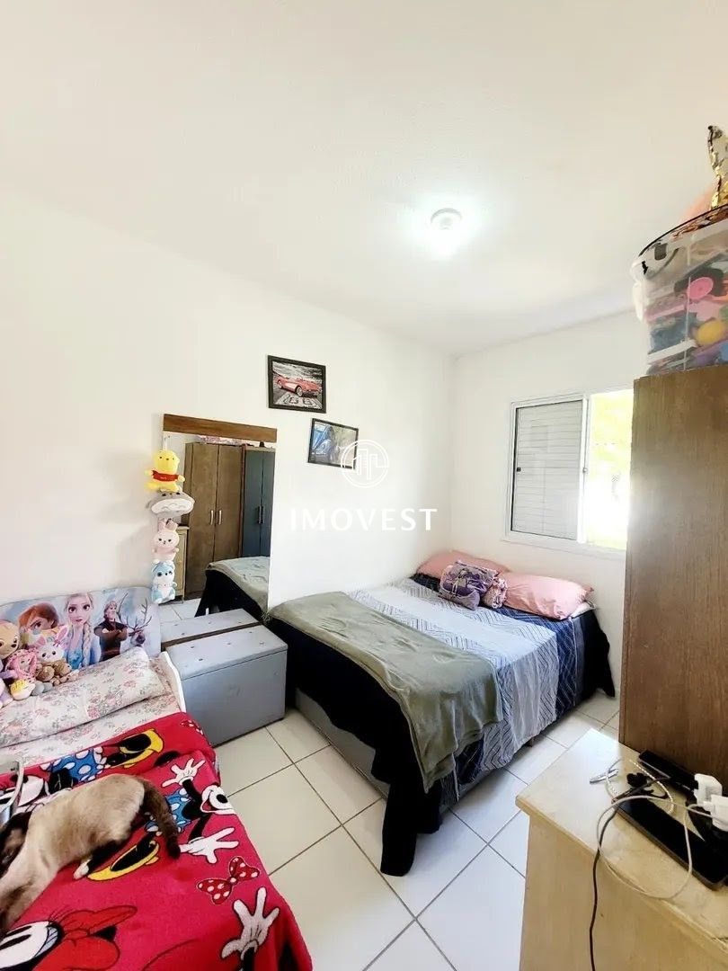 Casa em condomínio com 2 Dormitórios à venda, 54 m² por R$ 215.000,00 Casa em condomínio com 2 Dormitórios à venda, 54 m² por R$ 215.000,00
