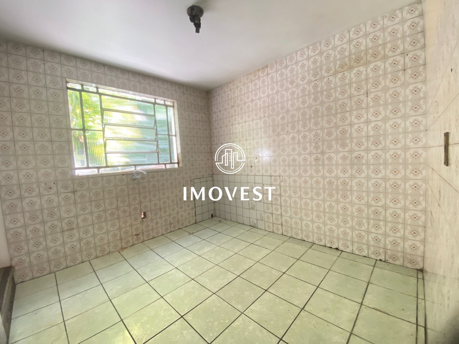 Casa com 4 Dormitórios para alugar, 132 m² por R$ 2.500,00 Casa com 4 Dormitórios para alugar, 132 m² por R$ 2.500,00