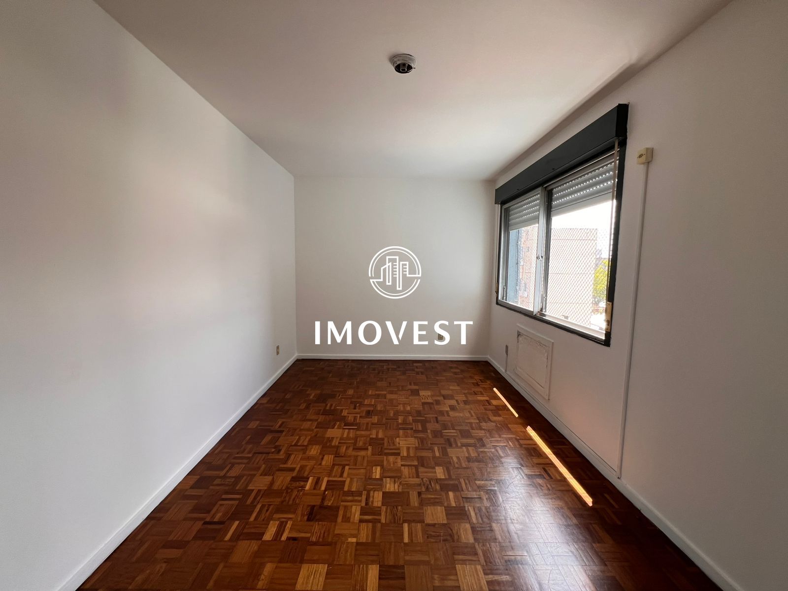 Apartamento com 3 Dormitórios para alugar, 126 m² por R$ 800,00 Apartamento com 3 Dormitórios para alugar, 126 m² por R$ 800,00