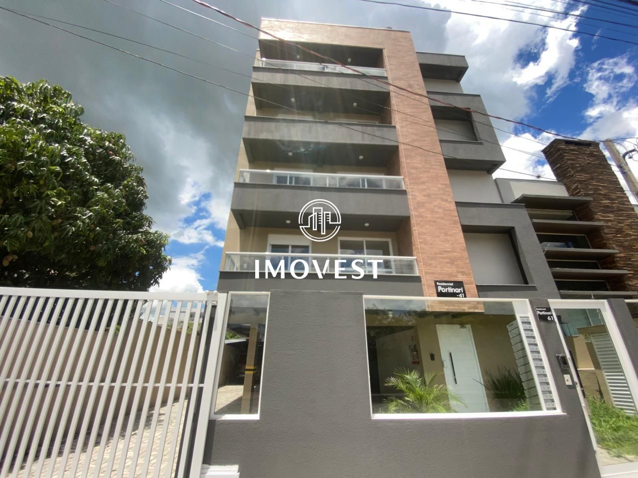 Apartamento para alugar  no Camobi - Santa Maria, RS. Imóveis