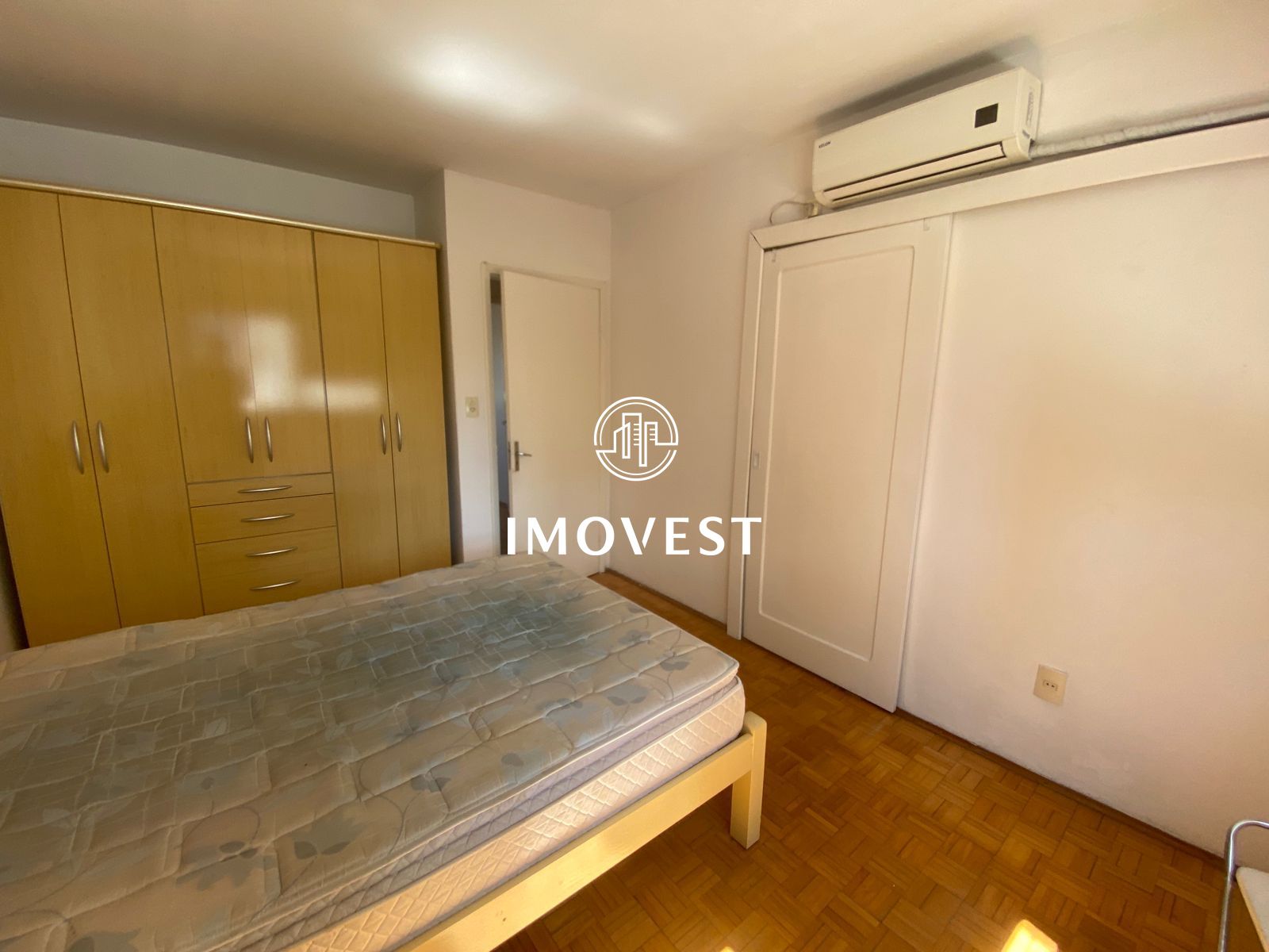 Apartamento com 3 Dormitórios à venda, 104 m² por R$ 285.000,00 Apartamento com 3 Dormitórios à venda, 104 m² por R$ 285.000,00