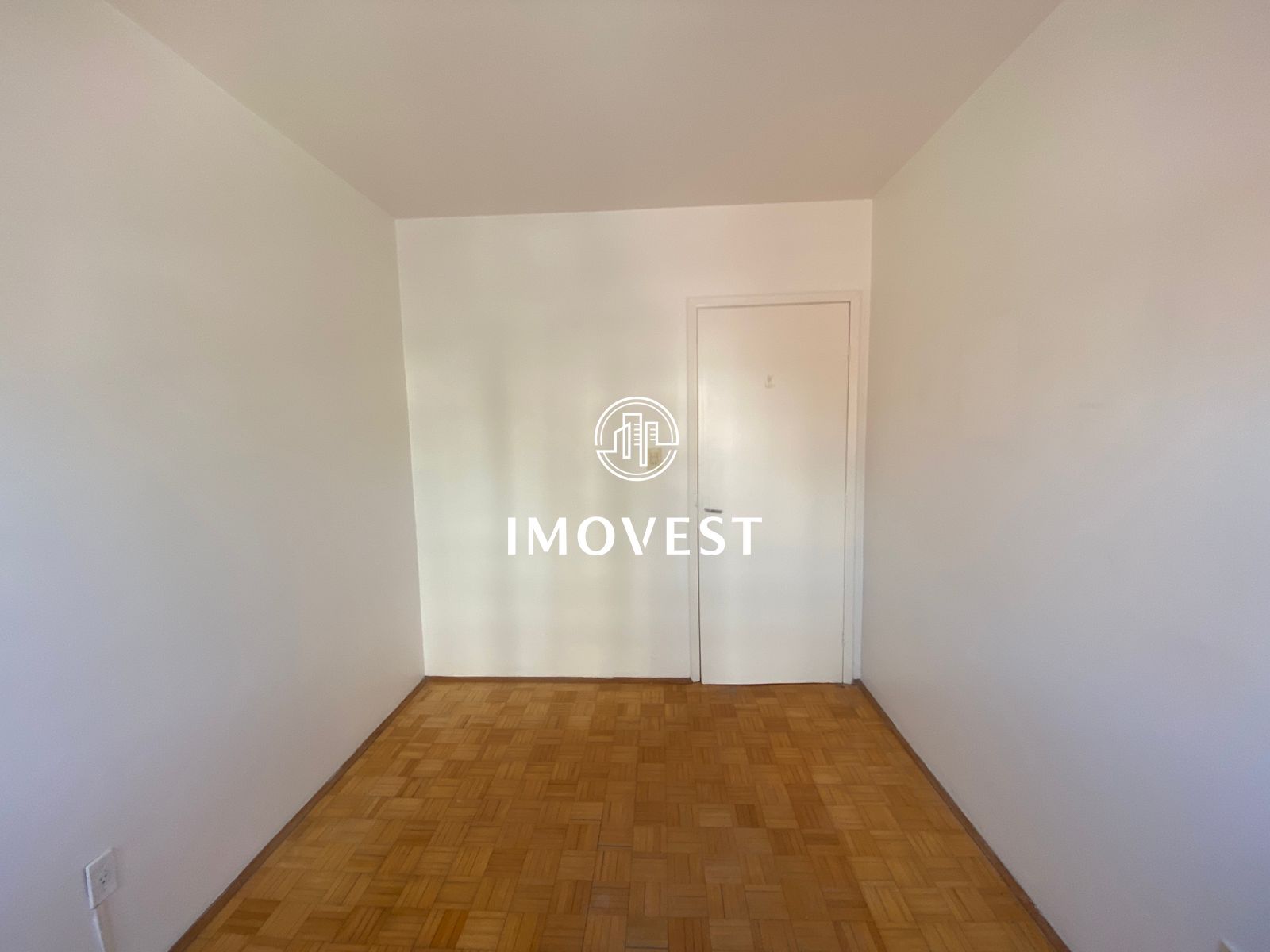 Apartamento com 3 Dormitórios à venda, 104 m² por R$ 285.000,00 Apartamento com 3 Dormitórios à venda, 104 m² por R$ 285.000,00