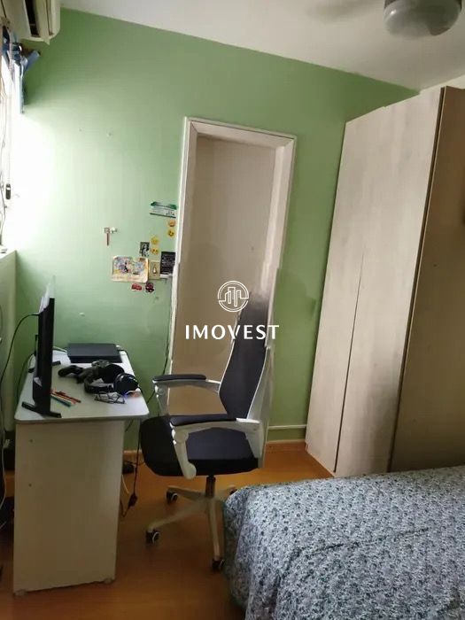 Apartamento com 3 Dormitórios à venda, 86 m² por R$ 300.000,00 Apartamento com 3 Dormitórios à venda, 86 m² por R$ 300.000,00