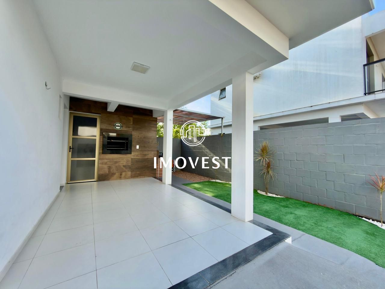 Casa com 2 Dormitórios à venda, 88 m² por R$ 550.000,00 Casa com 2 Dormitórios à venda, 88 m² por R$ 550.000,00