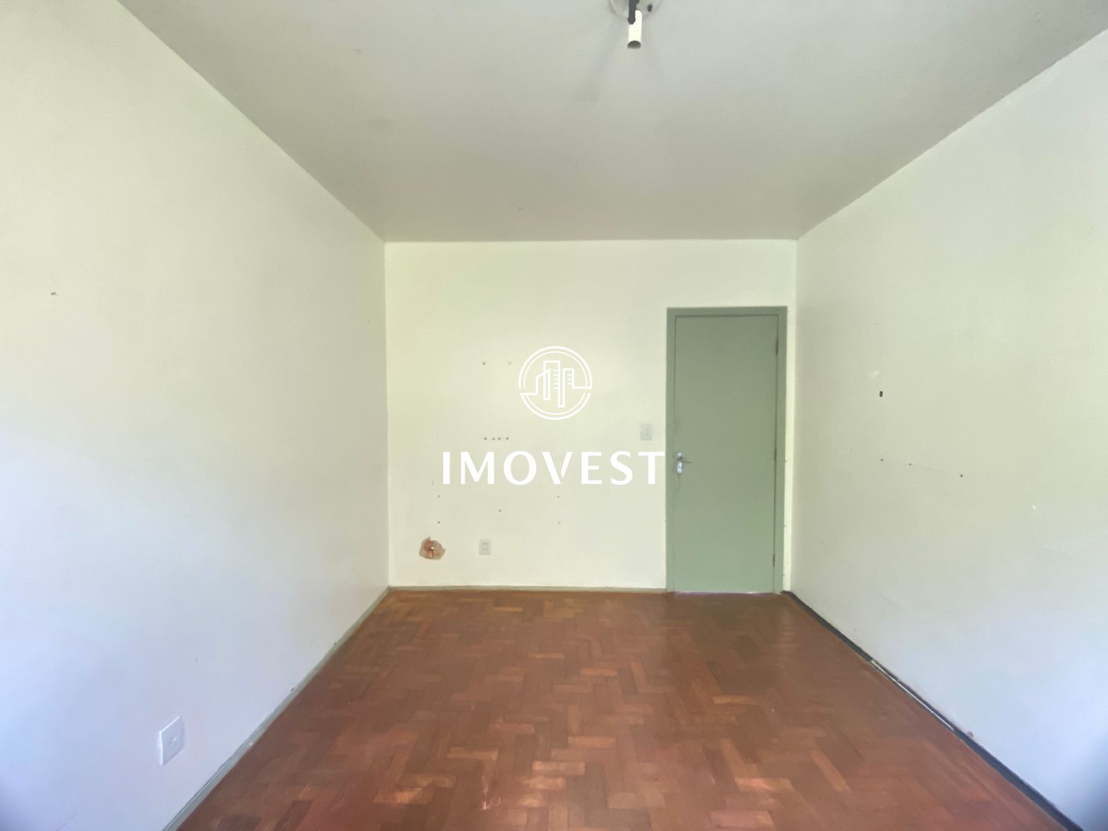 Casa com 4 Dormitórios para alugar, 132 m² por R$ 2.500,00 Casa com 4 Dormitórios para alugar, 132 m² por R$ 2.500,00