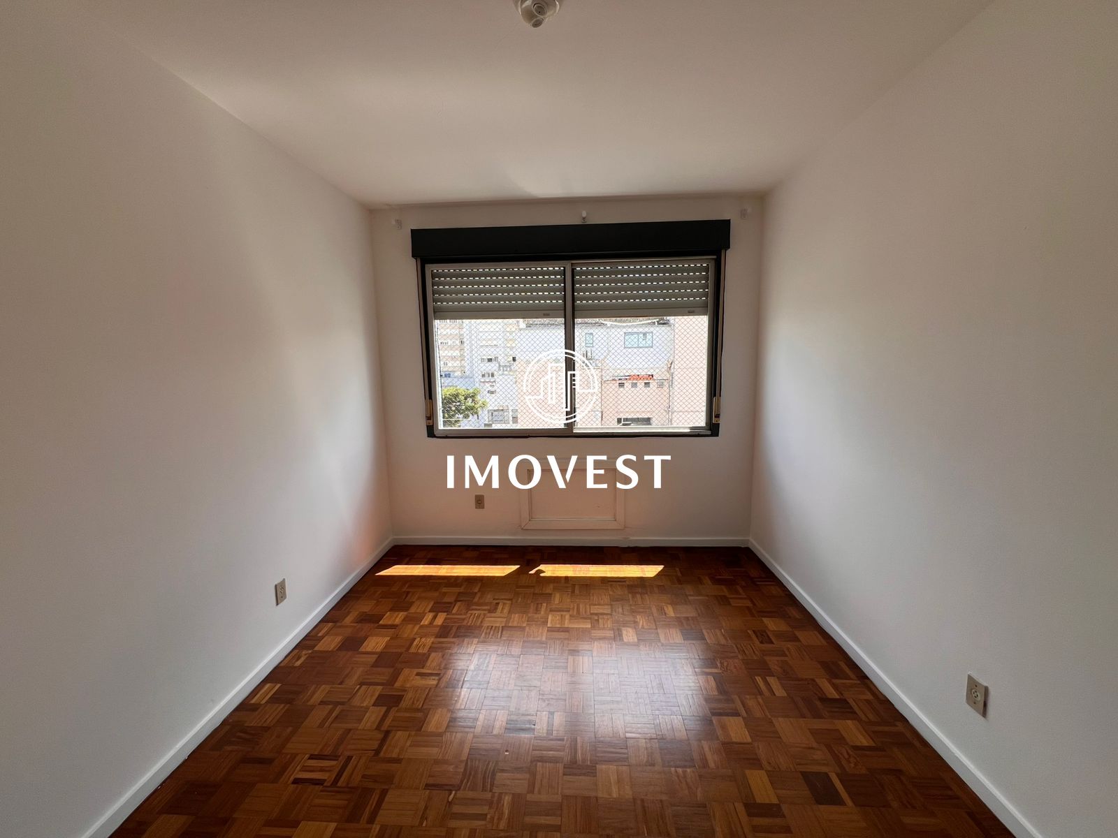 Apartamento com 3 Dormitórios para alugar, 126 m² por R$ 800,00 Apartamento com 3 Dormitórios para alugar, 126 m² por R$ 800,00