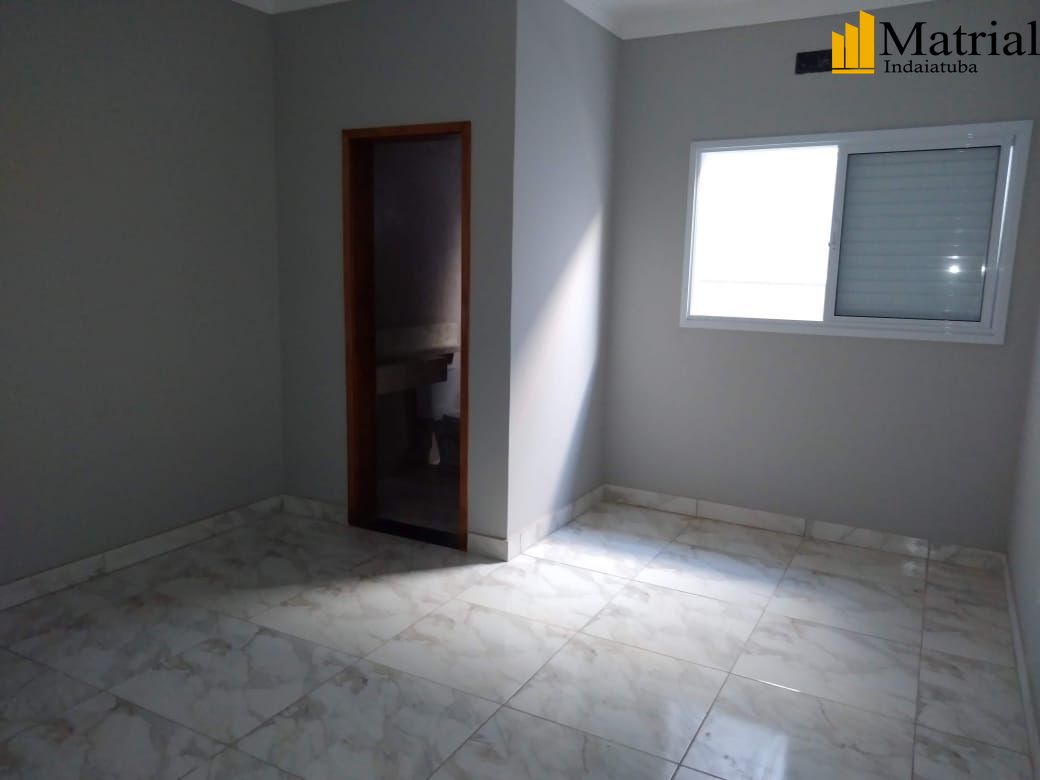 Casa à venda com 2 quartos, 79m² - Foto 2