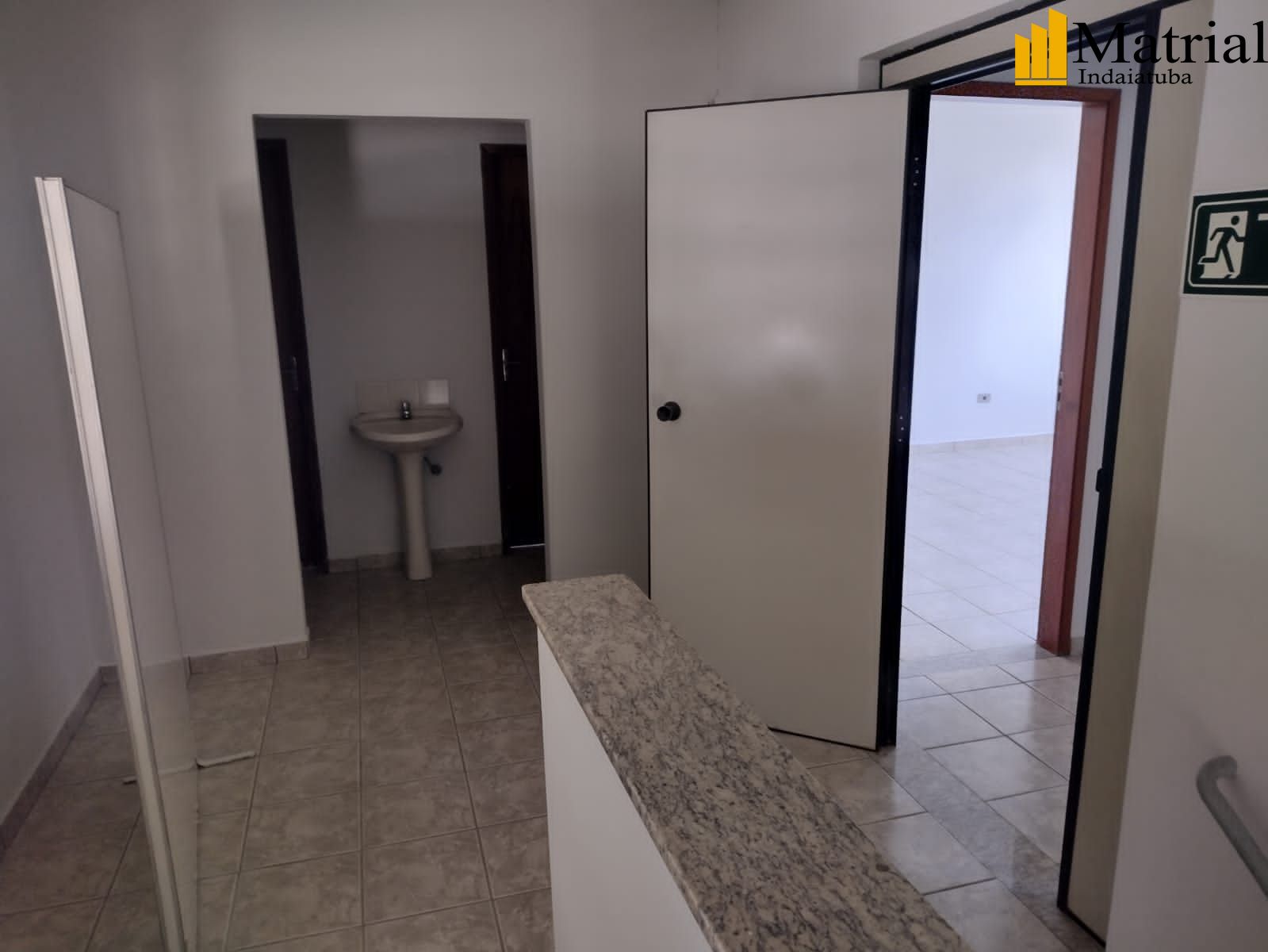 Depósito-Galpão-Armazém à venda com 4 quartos, 700m² - Foto 7