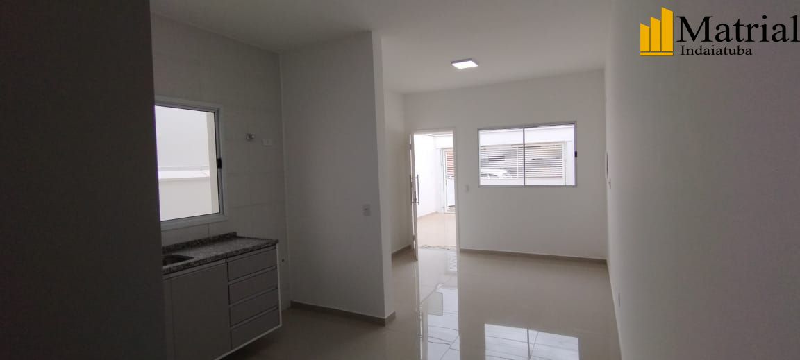 Casa à venda com 2 quartos, 56m² - Foto 1