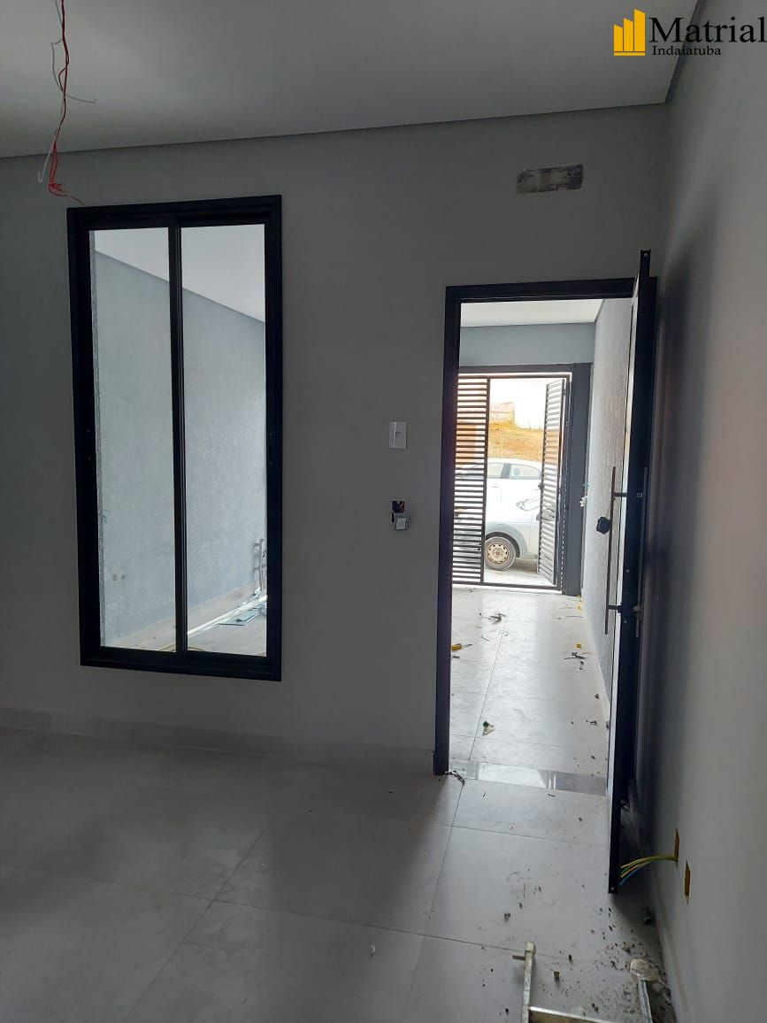 Casa à venda com 2 quartos, 70m² - Foto 3