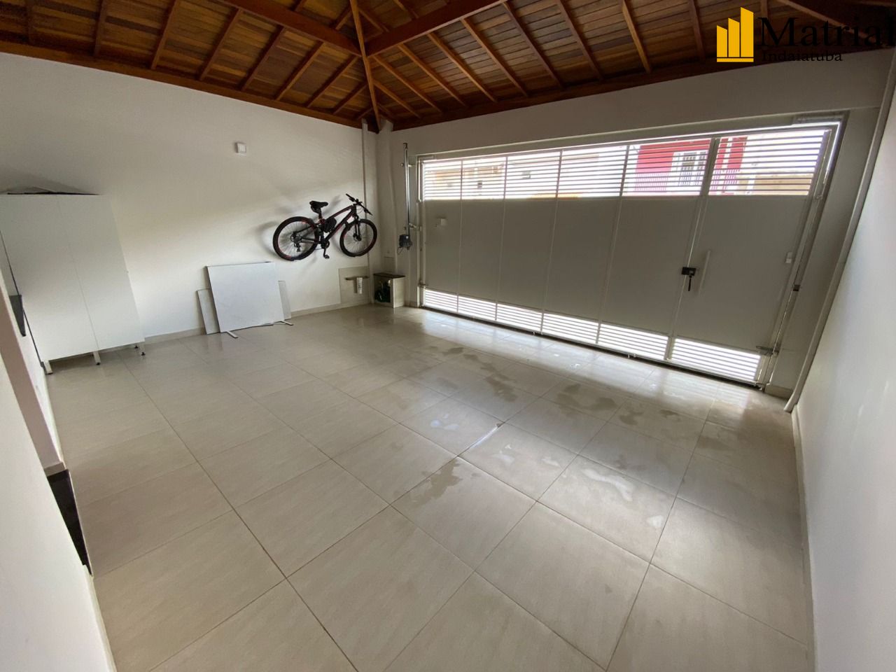 Casa à venda com 4 quartos, 140m² - Foto 2