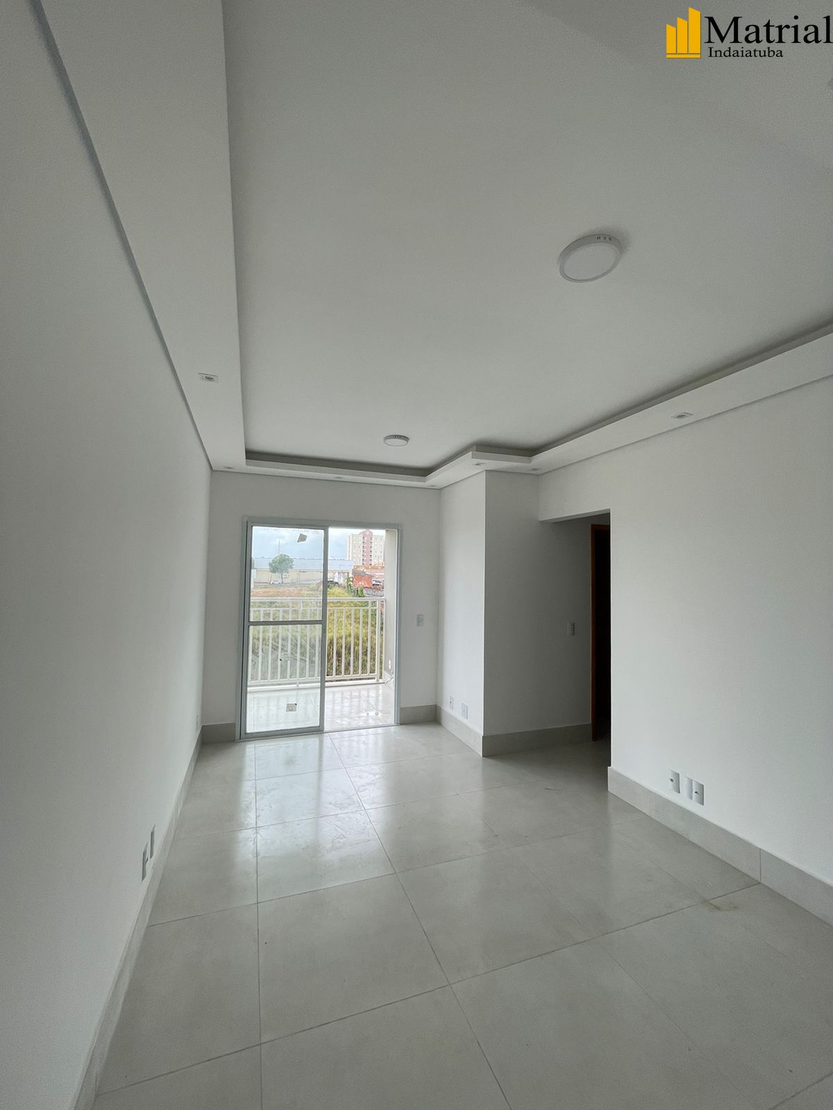 Apartamento à venda com 3 quartos, 67m² - Foto 2