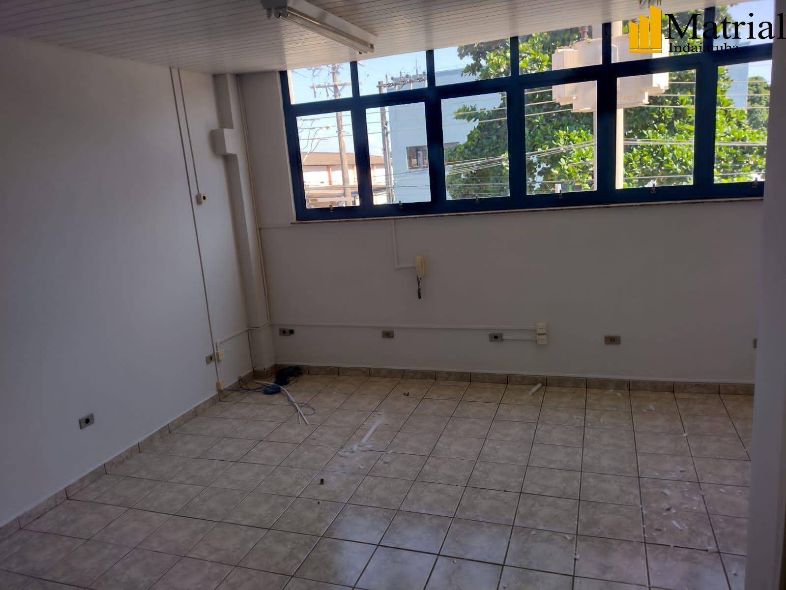 Depósito-Galpão-Armazém à venda com 4 quartos, 700m² - Foto 2