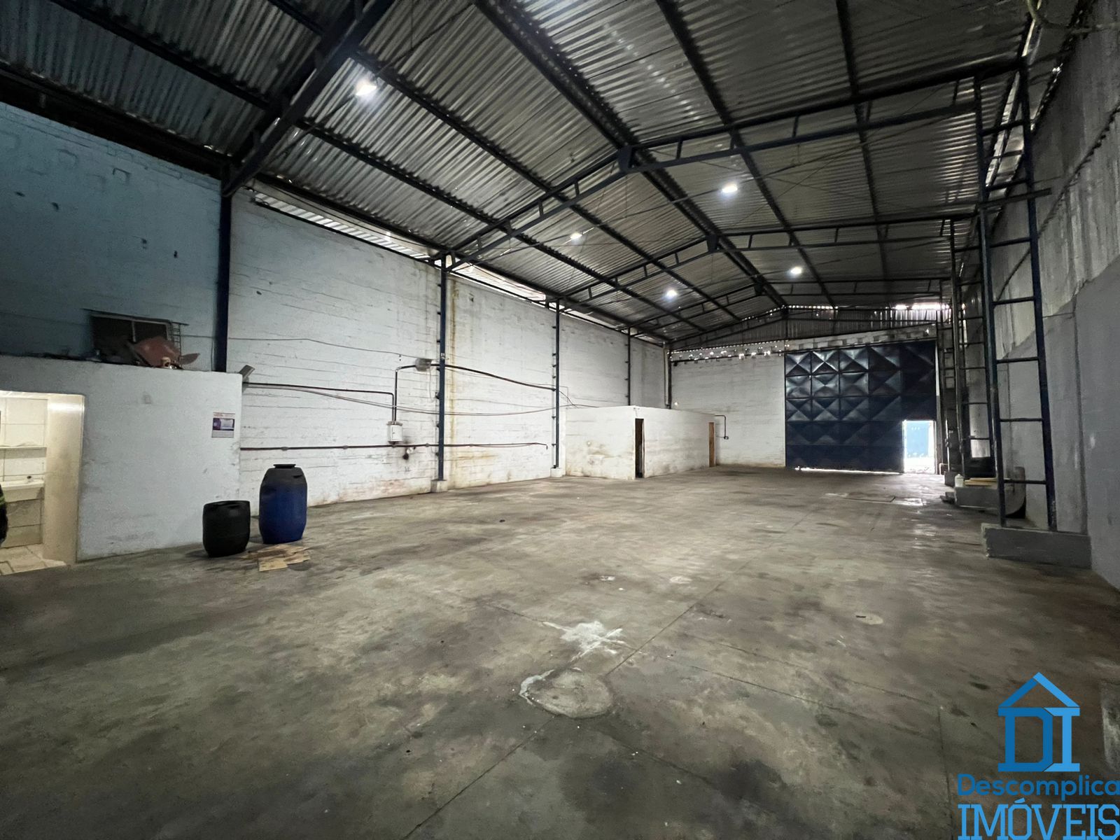 Depósito-Galpão, 330 m² - Foto 2