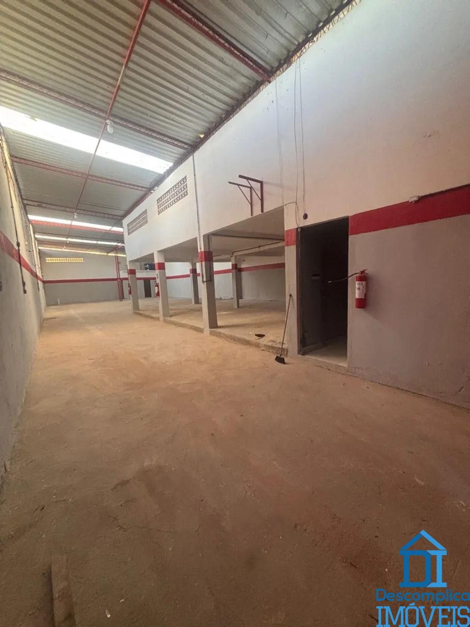 Depósito-Galpão-Armazém para alugar com 1 quarto, 330m² - Foto 2