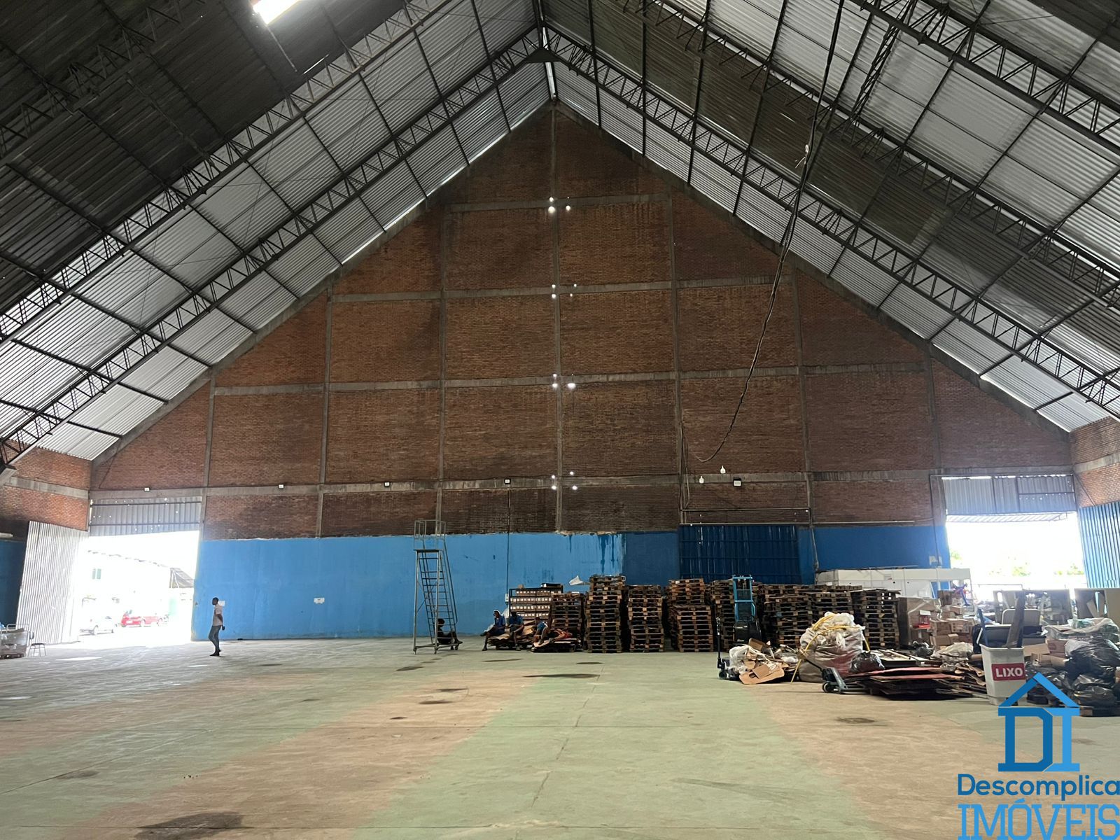 Depósito-Galpão-Armazém para alugar com 3 quartos, 3800m² - Foto 8